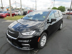 2026 Chrysler Pacifica SELECT Passenger Van