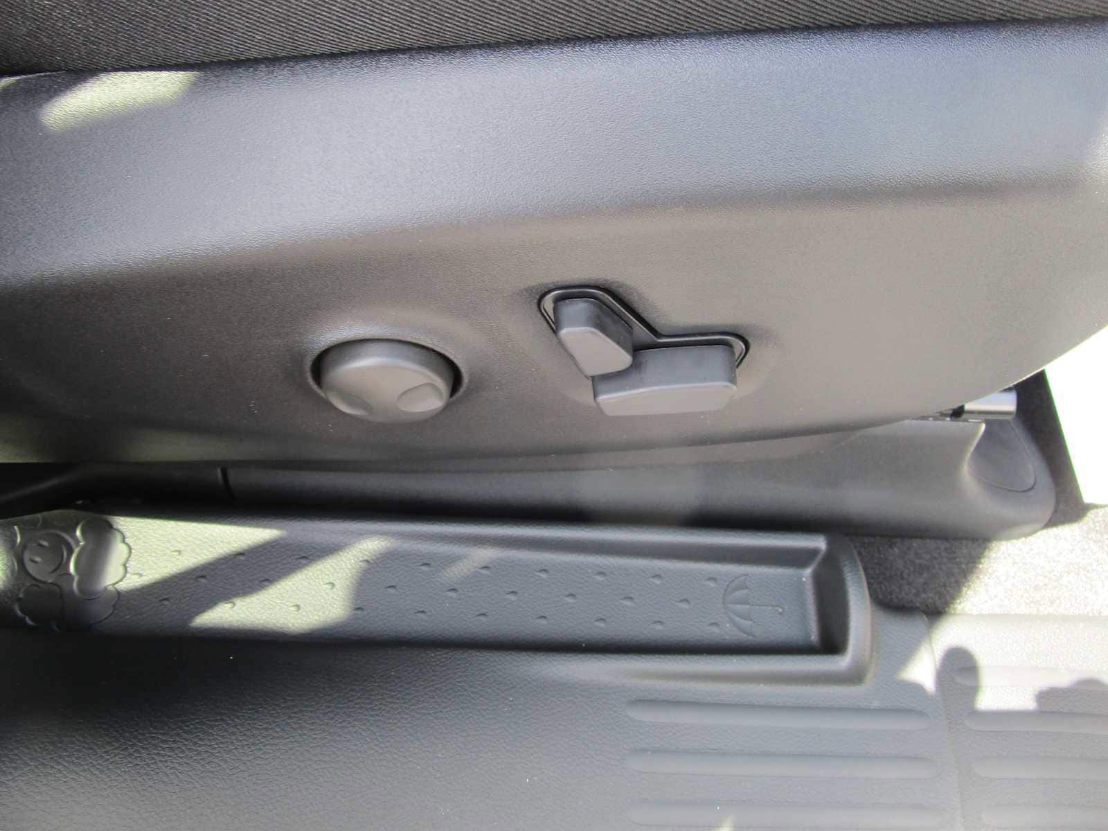 2026 Chrysler Pacifica Limited - Photo 19