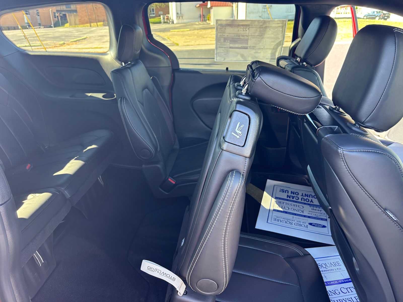 2026 Chrysler Pacifica Select - Photo 12