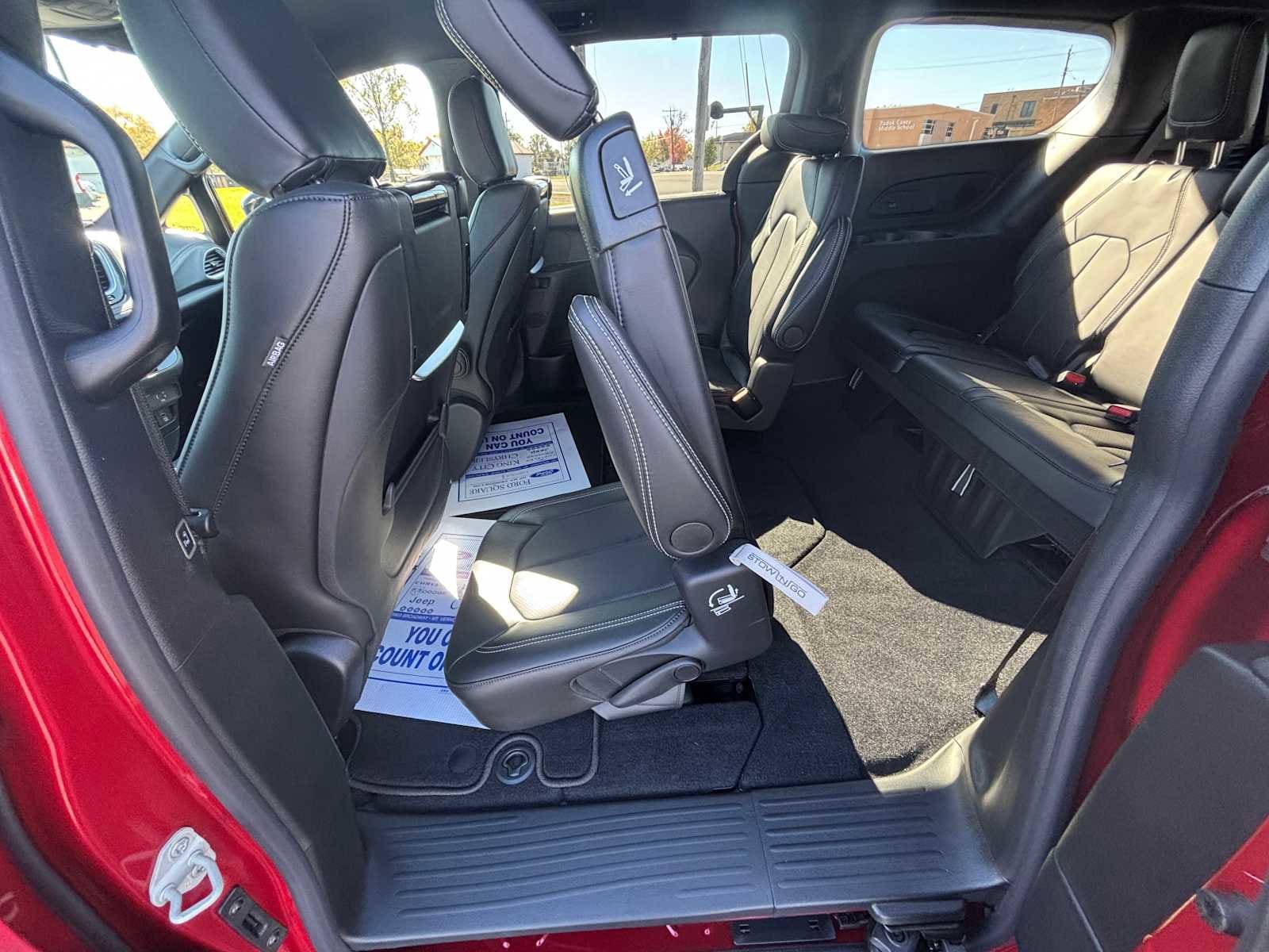 2026 Chrysler Pacifica Select - Photo 22