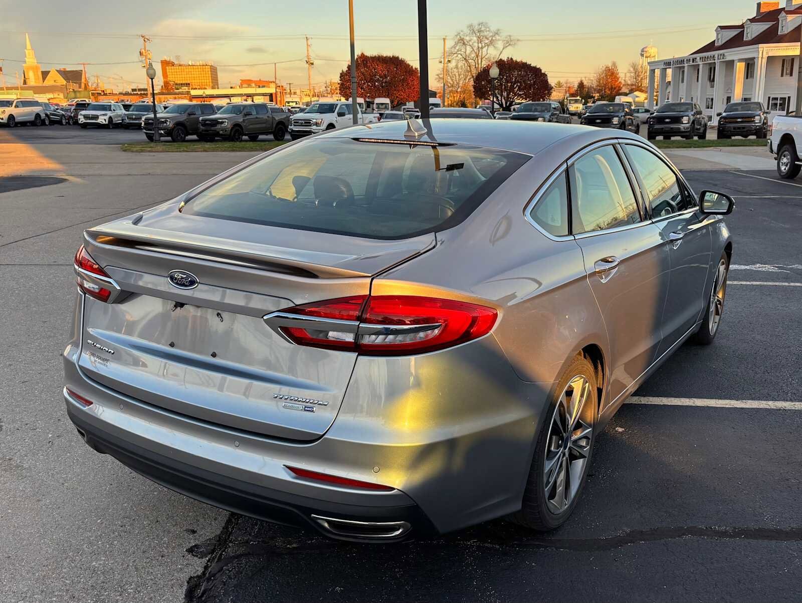2020 Ford Fusion Titanium photo 4