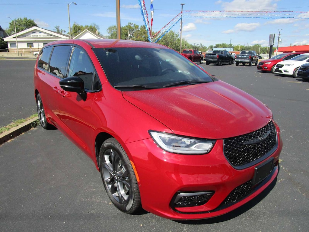 New 2026 Chrysler Pacifica SELECT Passenger Van