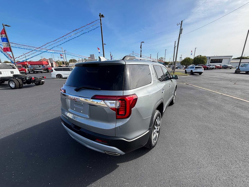 Used 2023 GMC Acadia SLE SUV