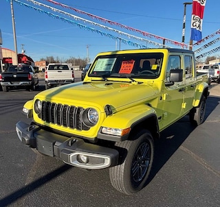2024 Jeep Gladiator Sport Truck Crew Cab