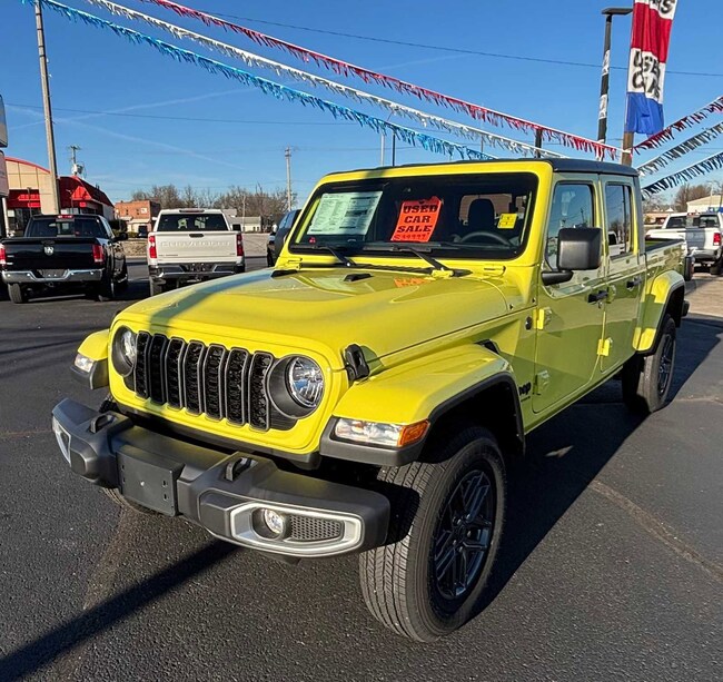 2024 Jeep Gladiator Sport Truck Crew Cab