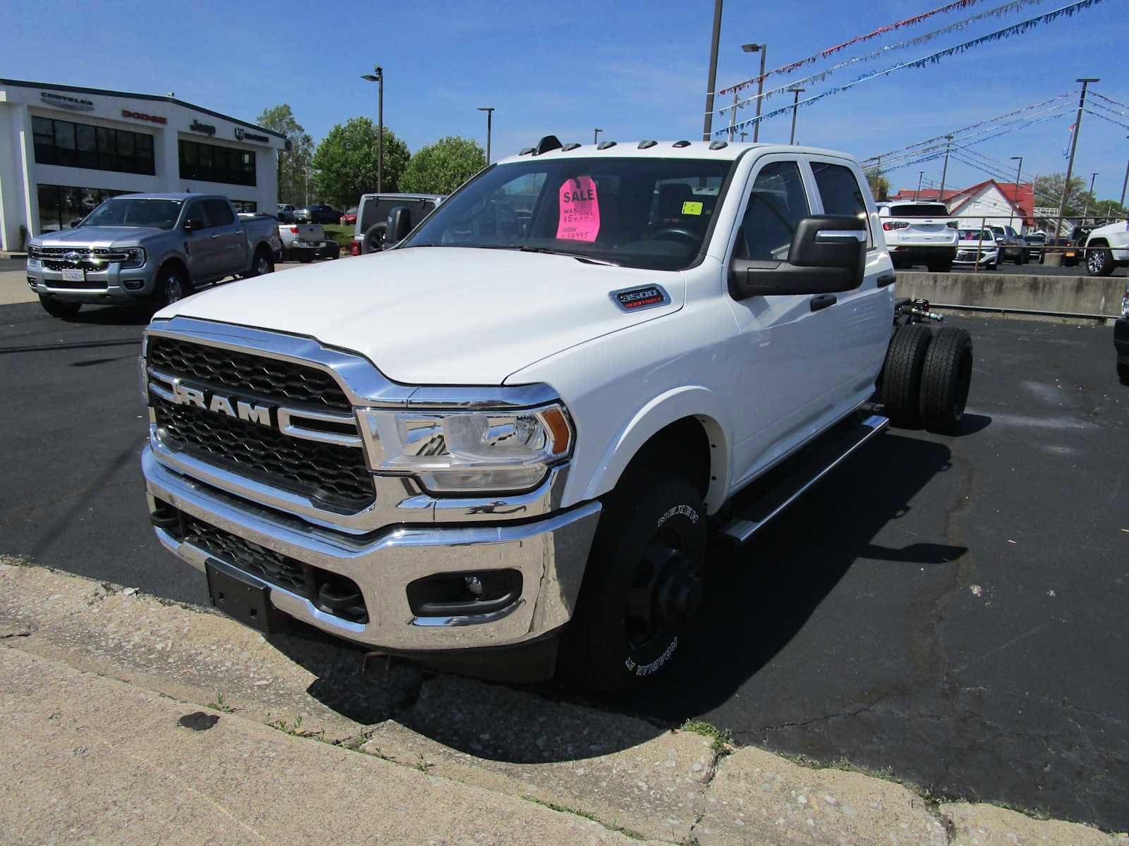 2023 Ram 3500 Chassis Cab Tradesman/SLT/Laramie/Limited