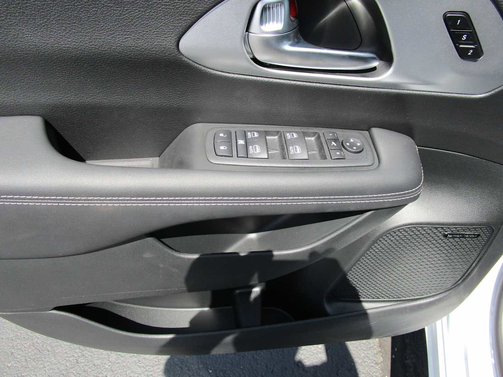 2026 Chrysler Pacifica Limited - Photo 28