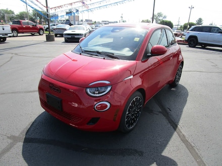 2024 FIAT 500e INSPI(RED) Hatchback