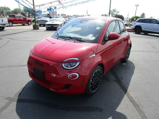 2024 FIAT 500e INSPI(RED) Hatchback