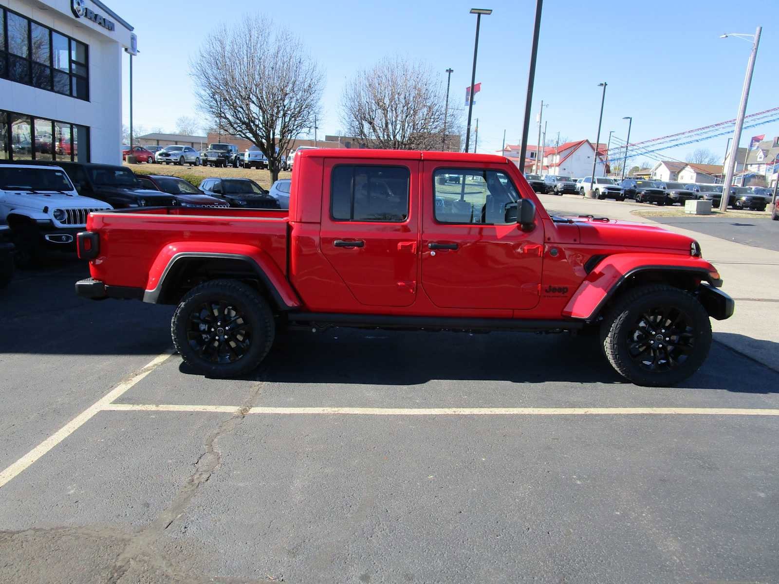 2025 Jeep Gladiator Pickup 
