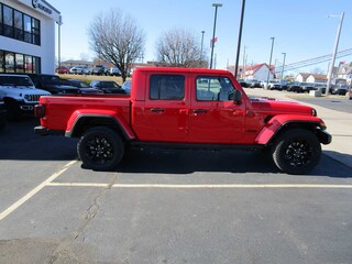 2025 Jeep Gladiator NIGHTHAWK 4X4 Pickup
