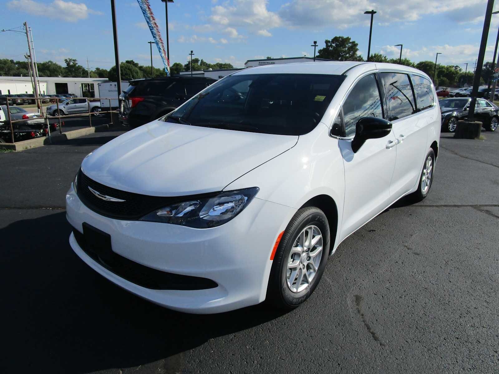 2026 Chrysler Voyager LX photo 2