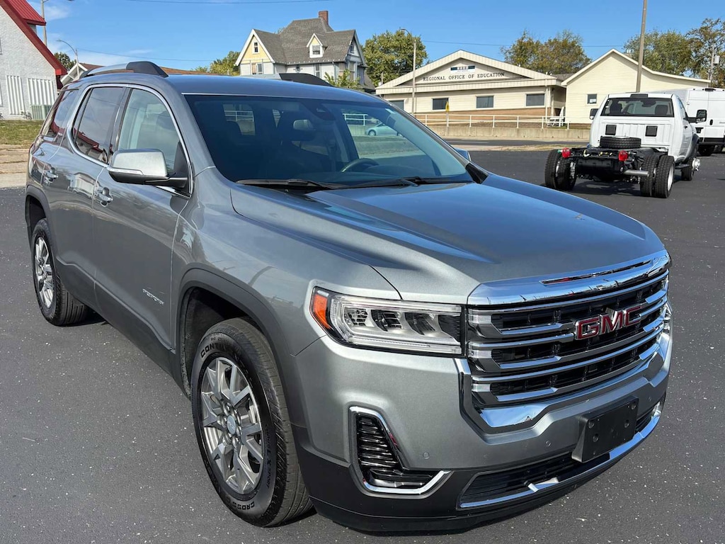 Used 2023 GMC Acadia SLE SUV