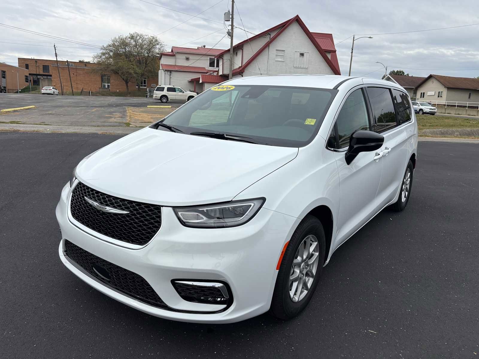 2026 Chrysler Pacifica Passenger Van 