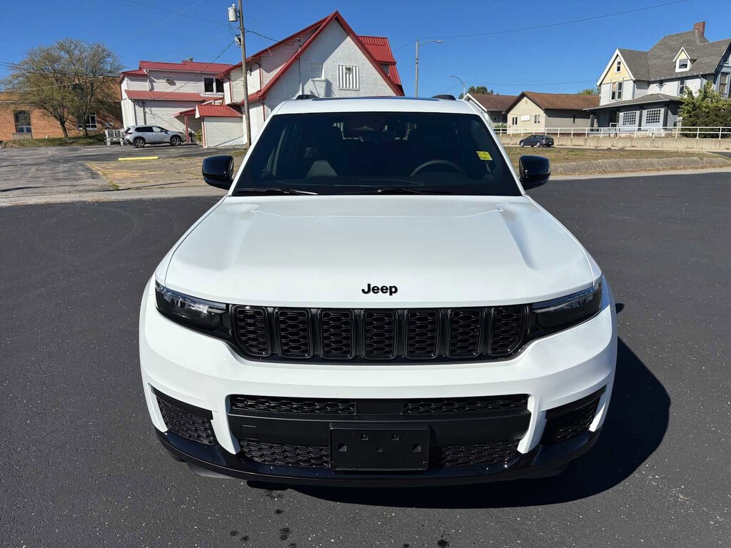 New 2025 Jeep Grand Cherokee L ALTITUDE X 4X4 Sport Utility