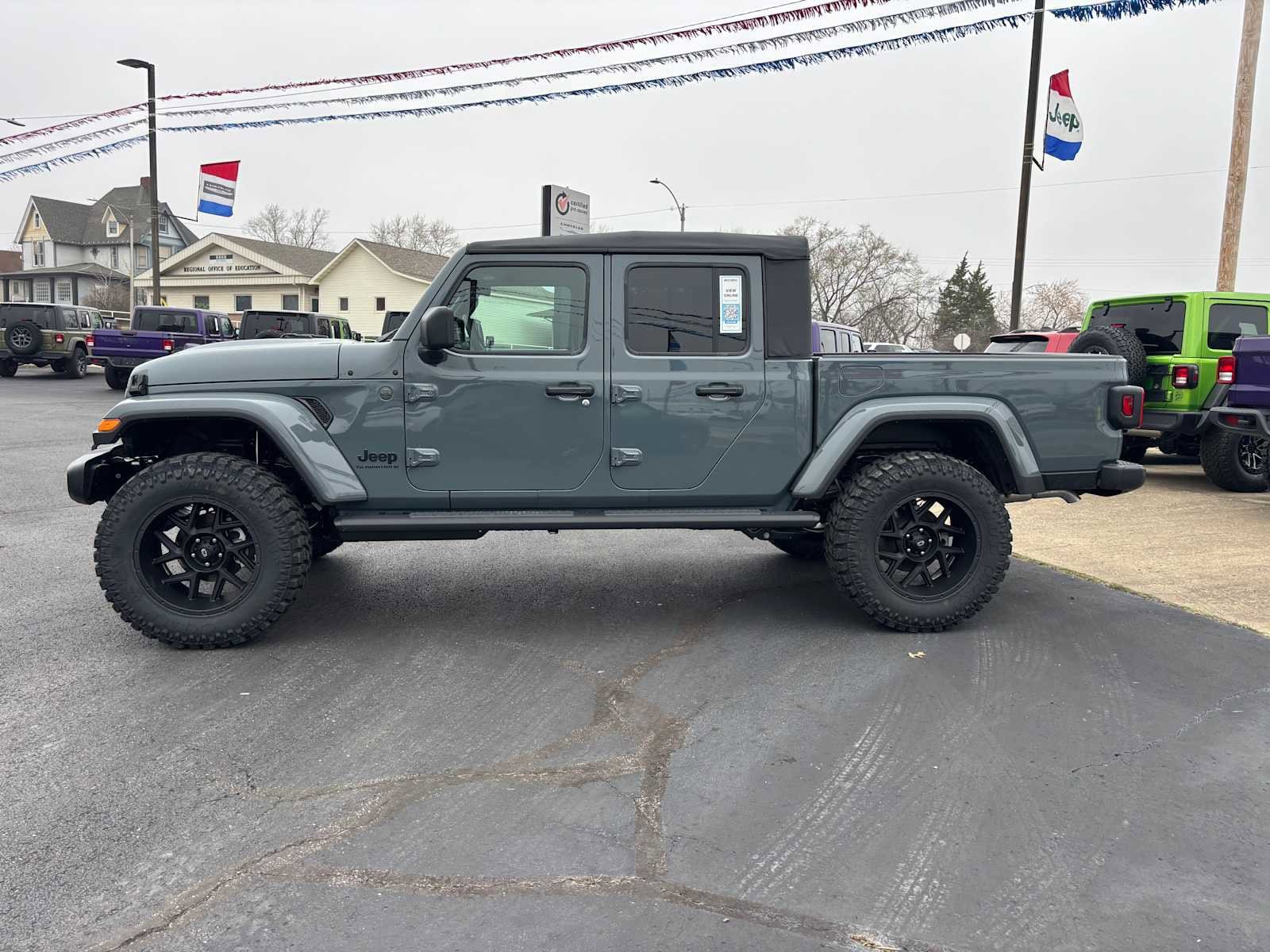 2026 Jeep Gladiator Sport S Auto's photo