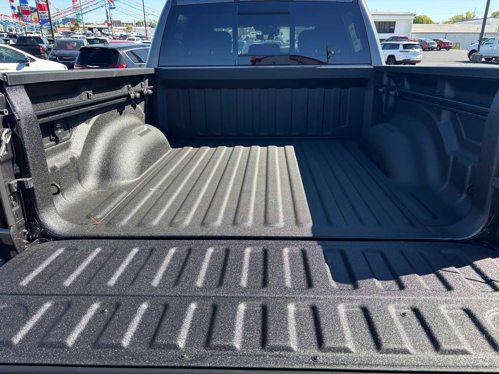 2026 RAM 1500 Warlock - Photo 10