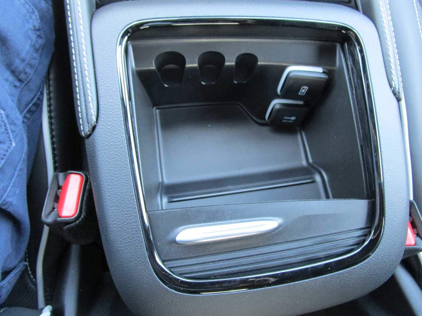 2026 Chrysler Pacifica Limited - Photo 35