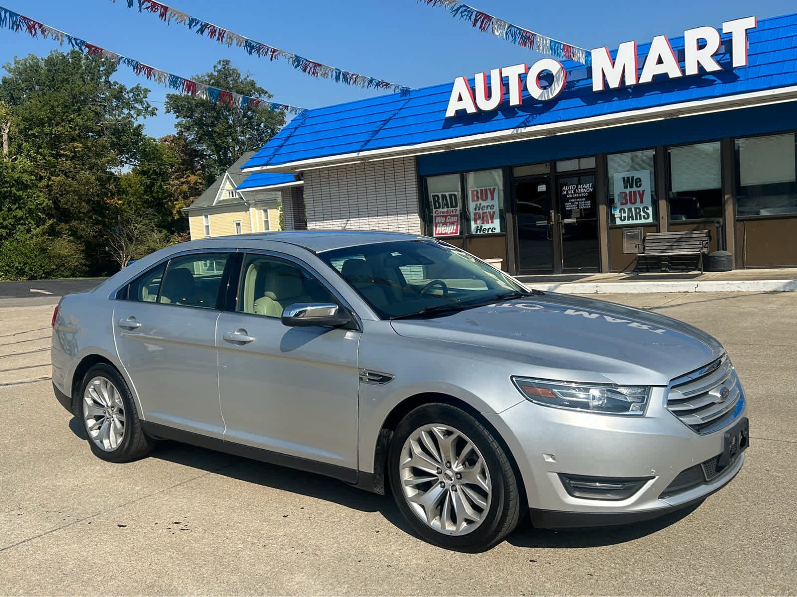 2018 Ford Taurus Limited photo 2