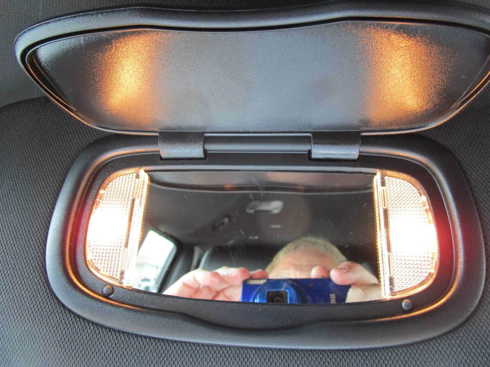 2026 Chrysler Pacifica Select - Photo 49