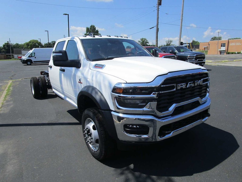 New 2025 Ram 5500 Chassis Cab 5500 TRADESMAN CHASSIS CREW CAB 4X4 84' CA Pickup