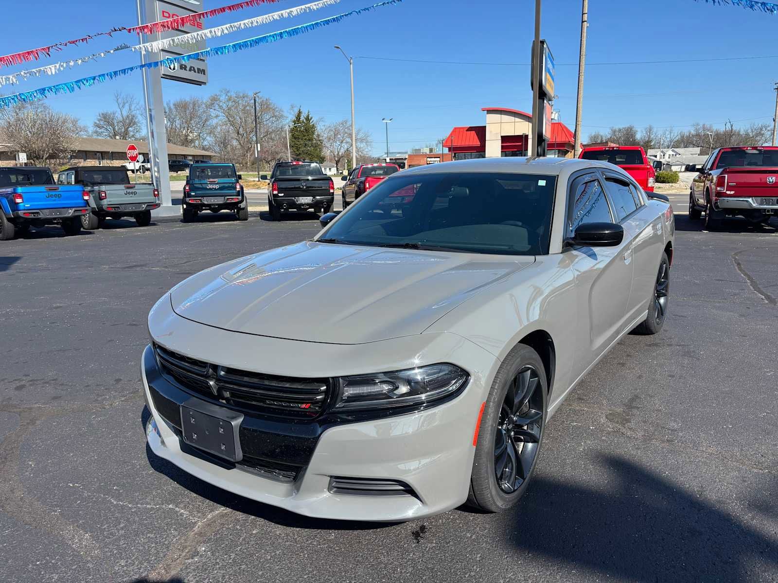 2018 Dodge Charger SXT
