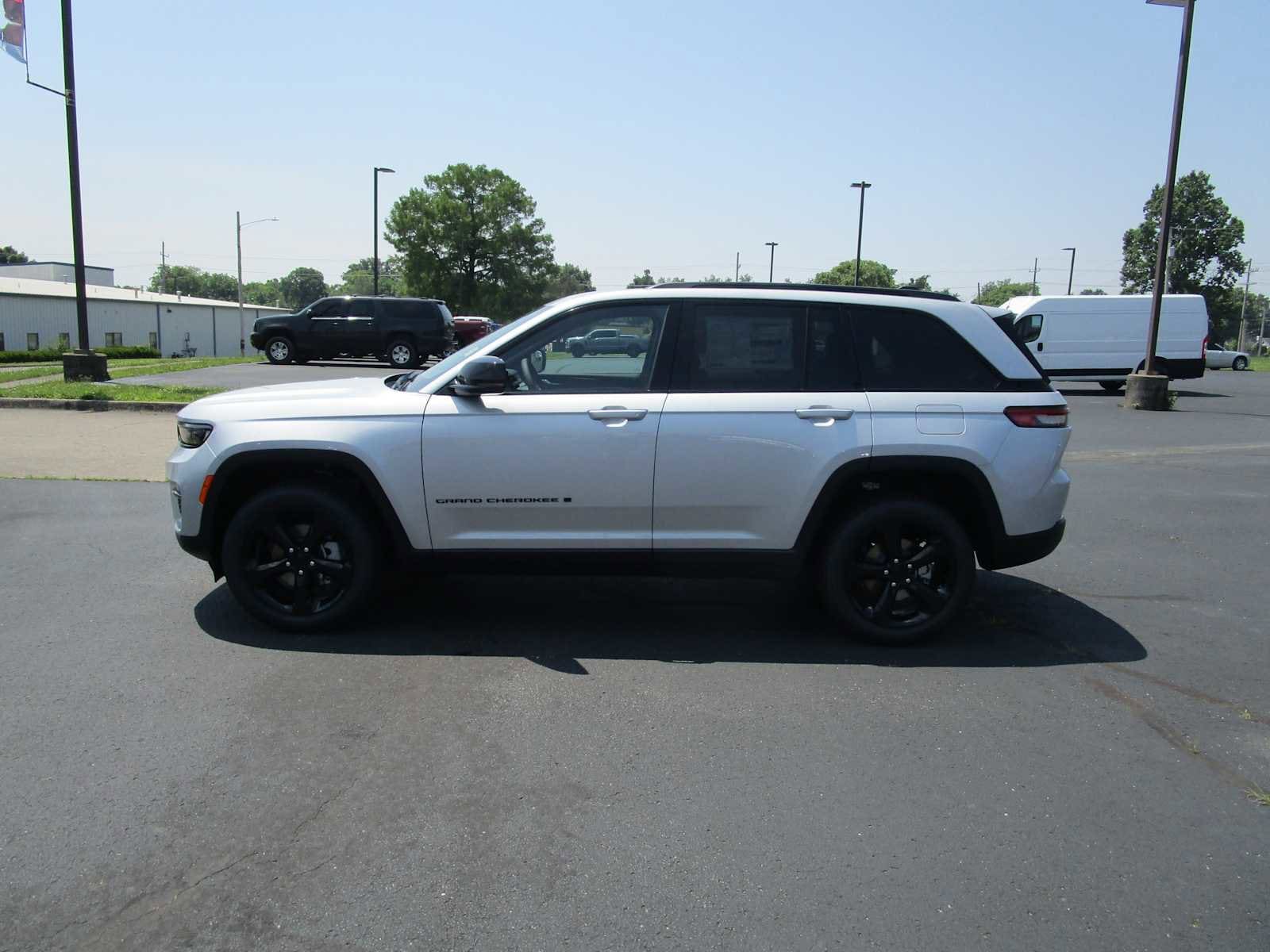 2025 Jeep Grand Cherokee Limited - Photo 7