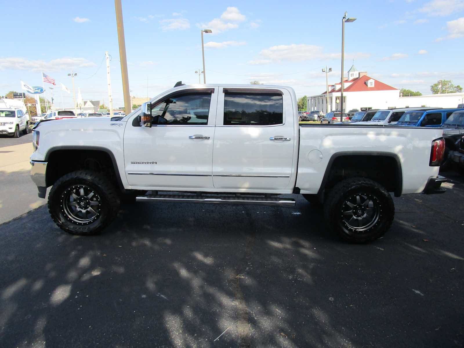 2018 GMC Sierra 1500 SLT's photo