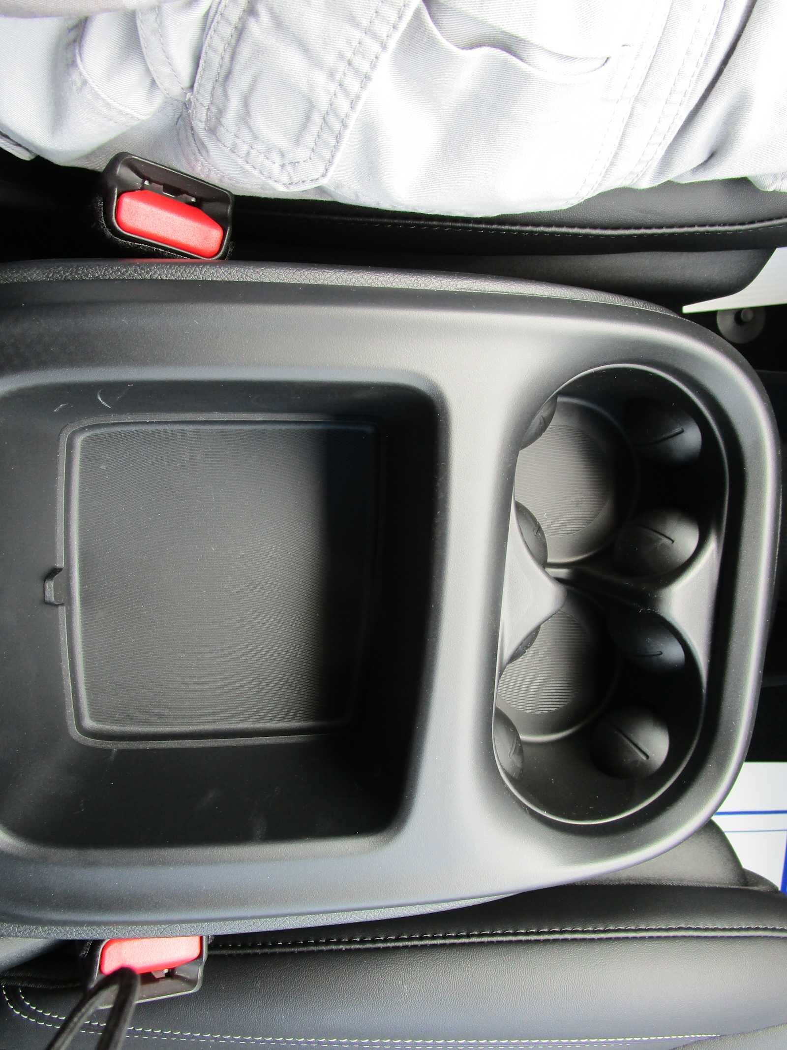 2026 Chrysler Pacifica Select - Photo 30