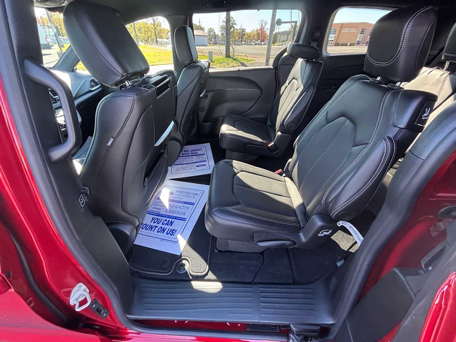 2026 Chrysler Pacifica Select - Photo 19