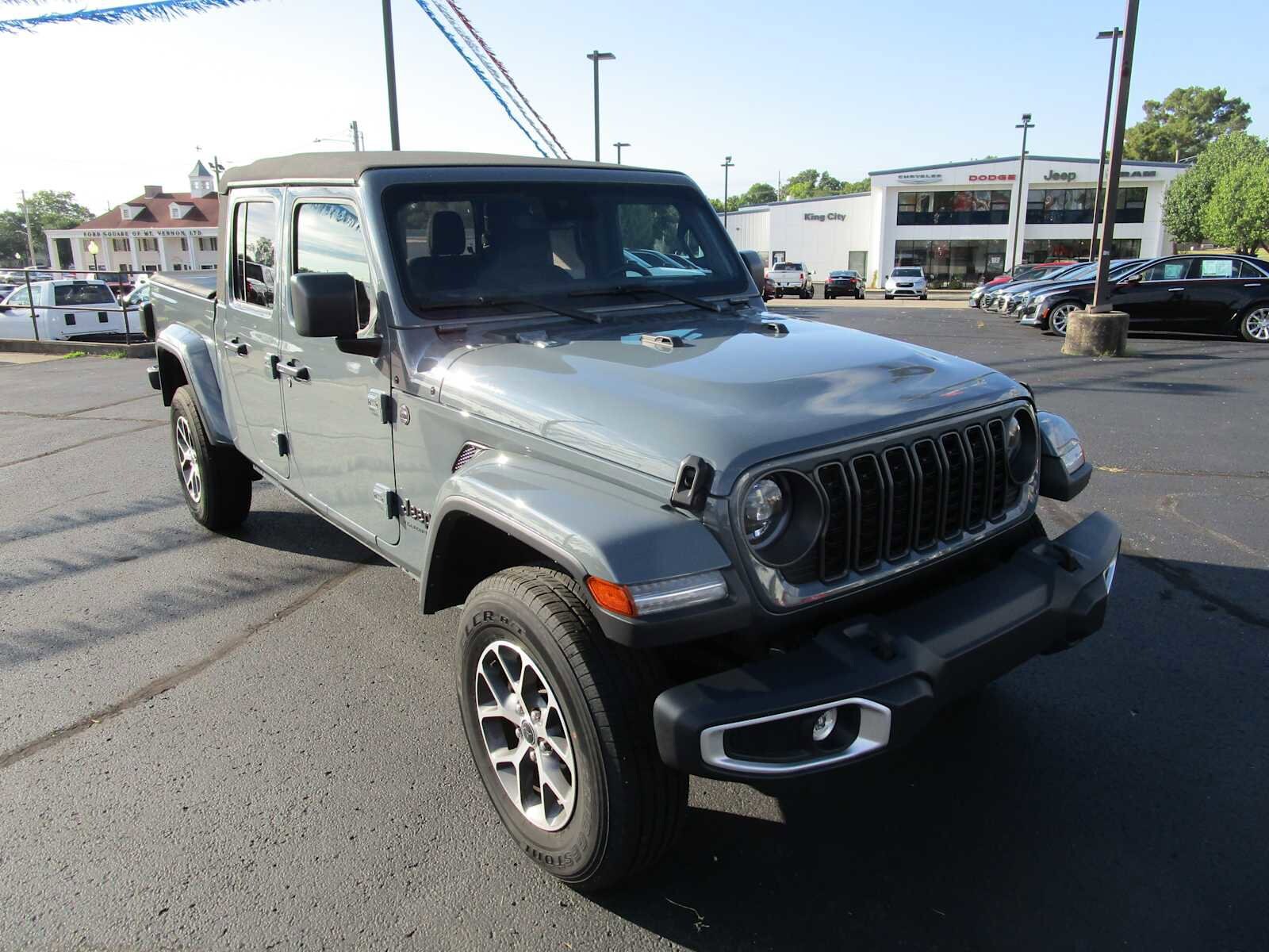 2024 Jeep Gladiator Sport photo 4