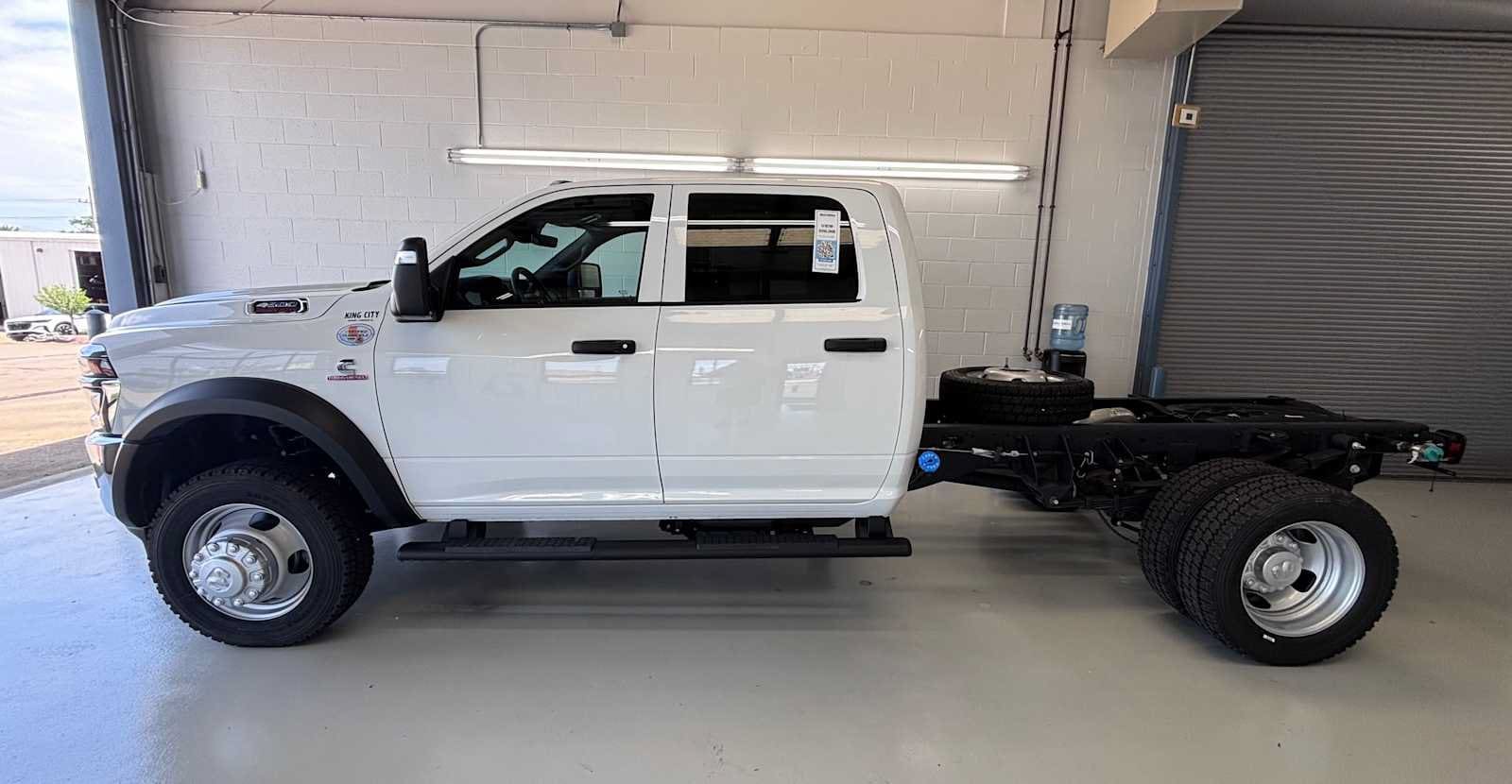 2026 RAM 4500 Tradesman 4X4 Crew Cab DRW 173" WB's photo