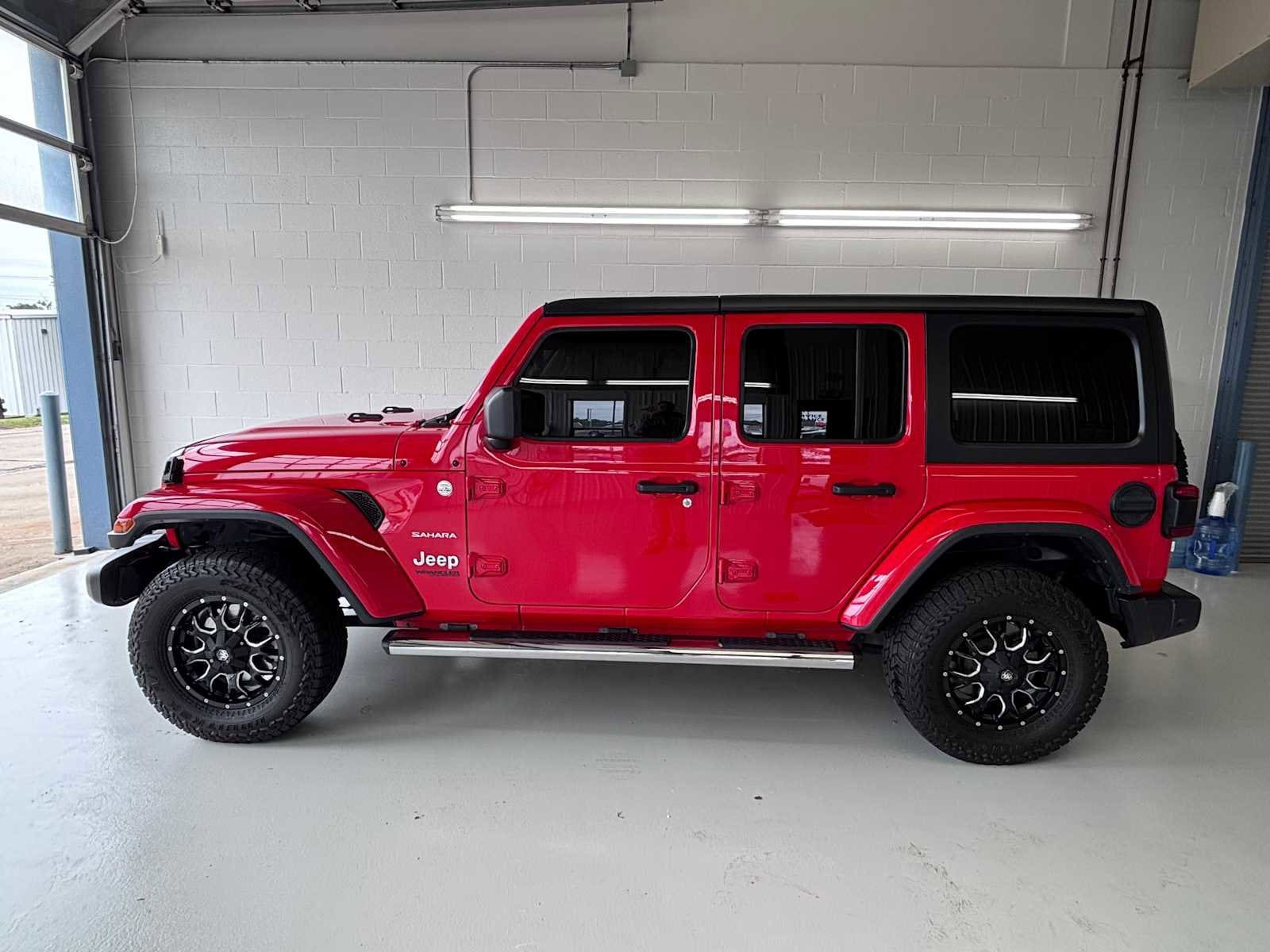 2019 Jeep Wrangler Sahara's photo