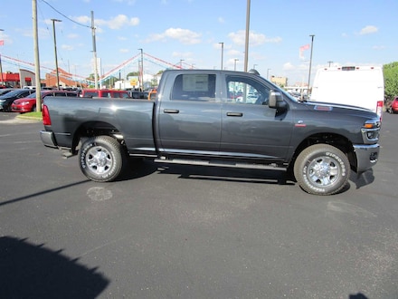 2025 Ram 2500 TRADESMAN CREW CAB 4X4 6'4 BOX Pickup