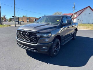 2026 Ram 1500 WARLOCK CREW CAB 4X4 5'7 BOX Pickup