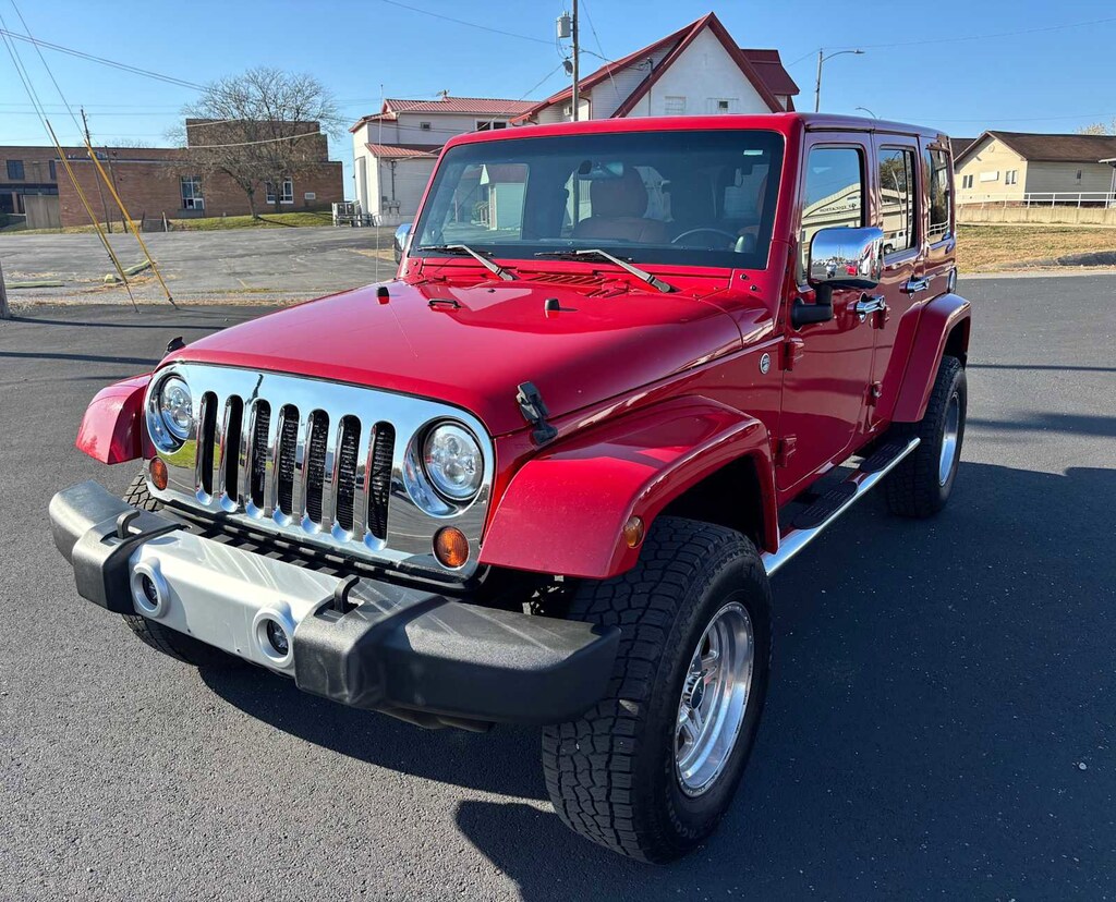 Used 2012 Jeep Wrangler Unlimited Sahara SUV