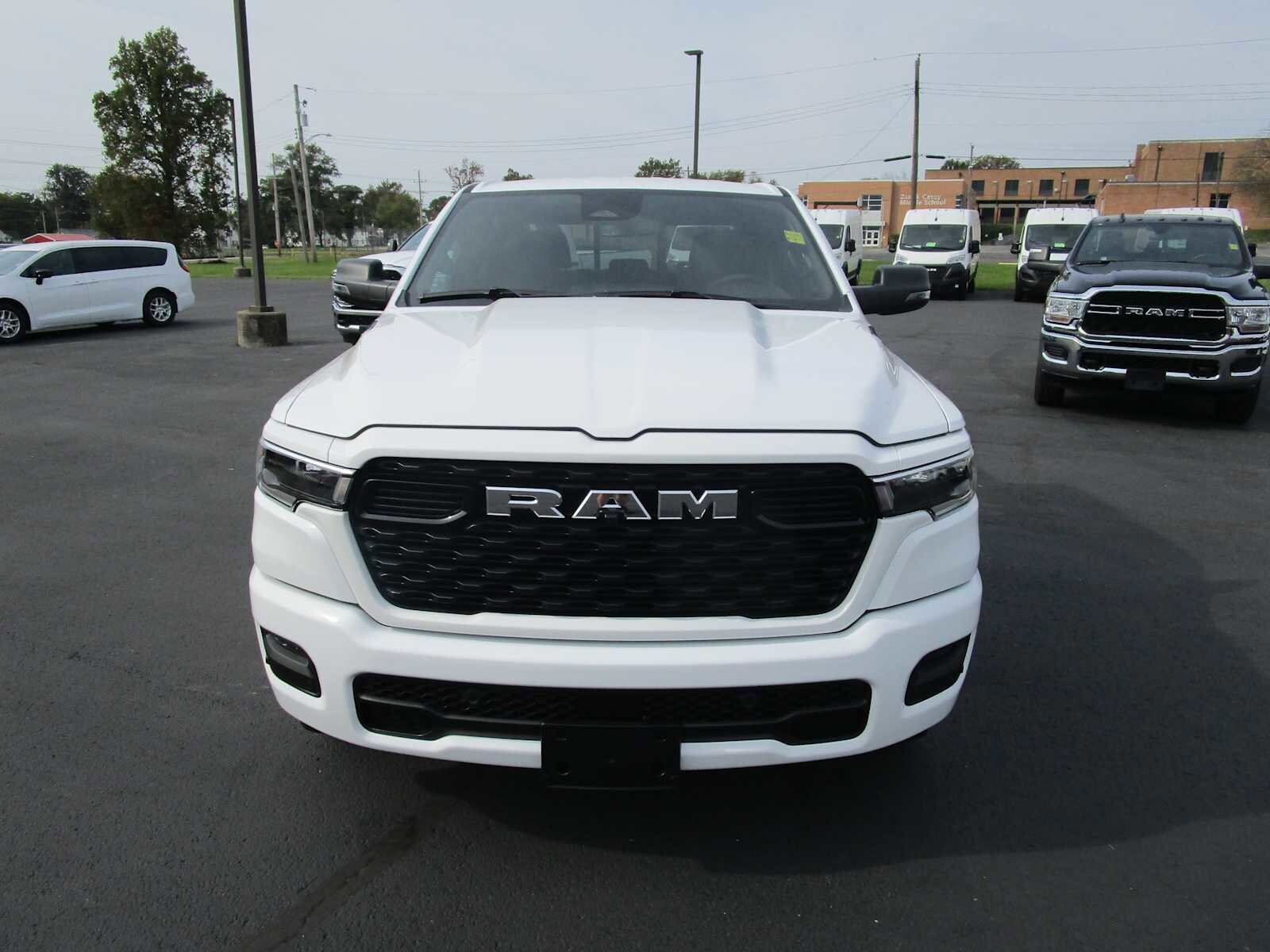 2025 Ram 1500 Big Horn photo 3