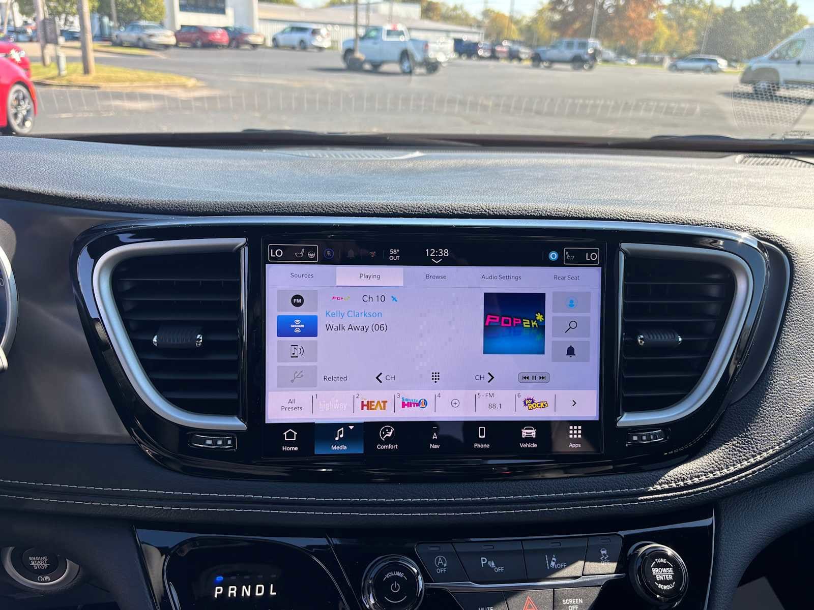 2026 Chrysler Pacifica Select - Photo 33