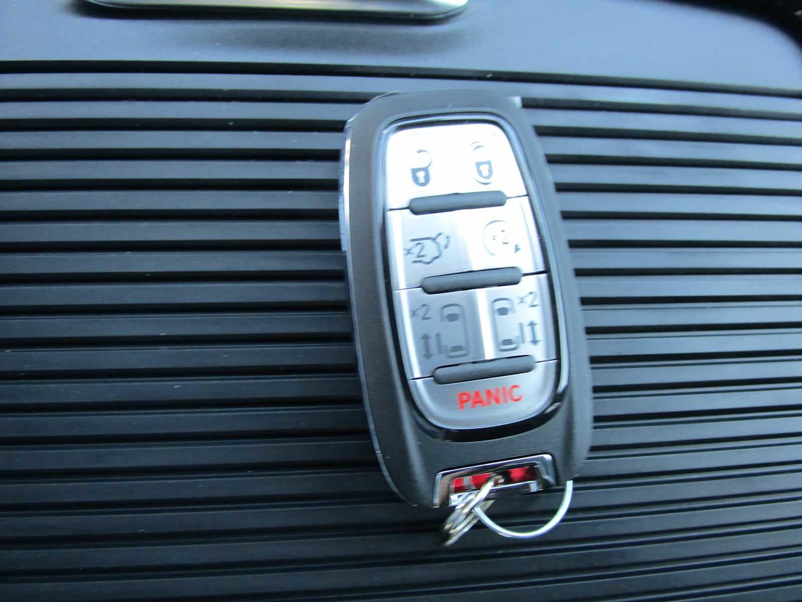 2026 Chrysler Pacifica Limited - Photo 60