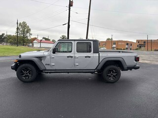 2020 Jeep Gladiator Sport Truck Crew Cab