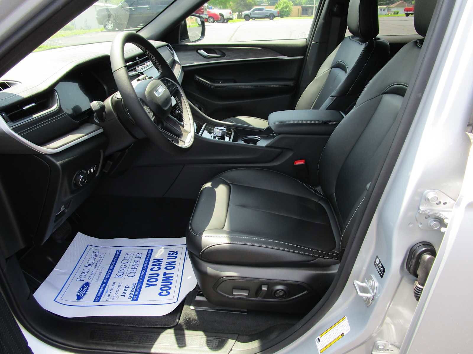 2025 Jeep Grand Cherokee Limited - Photo 19