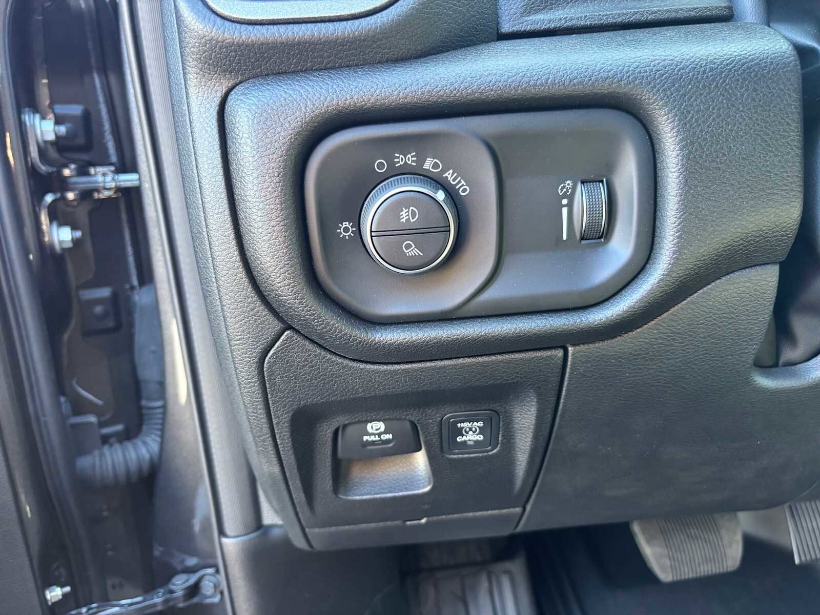 2026 RAM 1500 Warlock - Photo 16