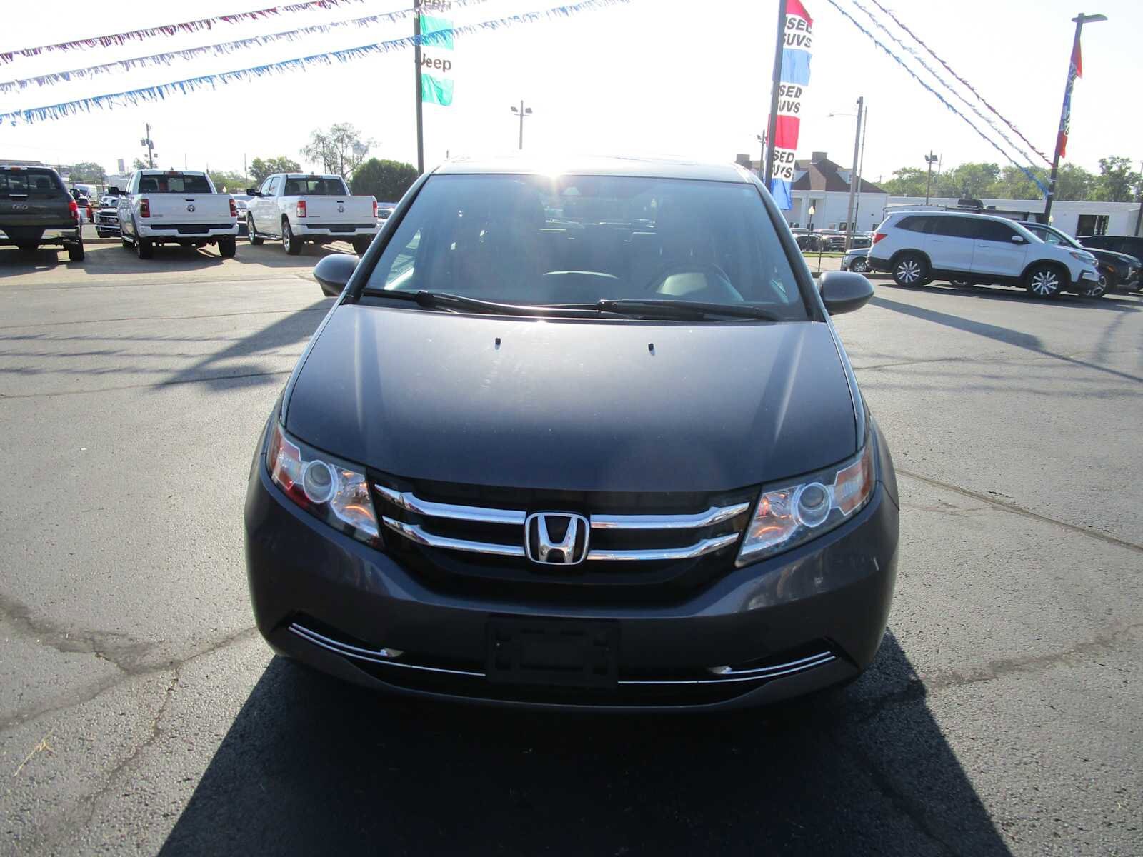 2016 Honda Odyssey EX-L photo 2