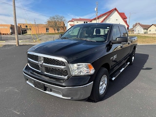 2020 Ram 1500 Classic SLT Truck Crew Cab