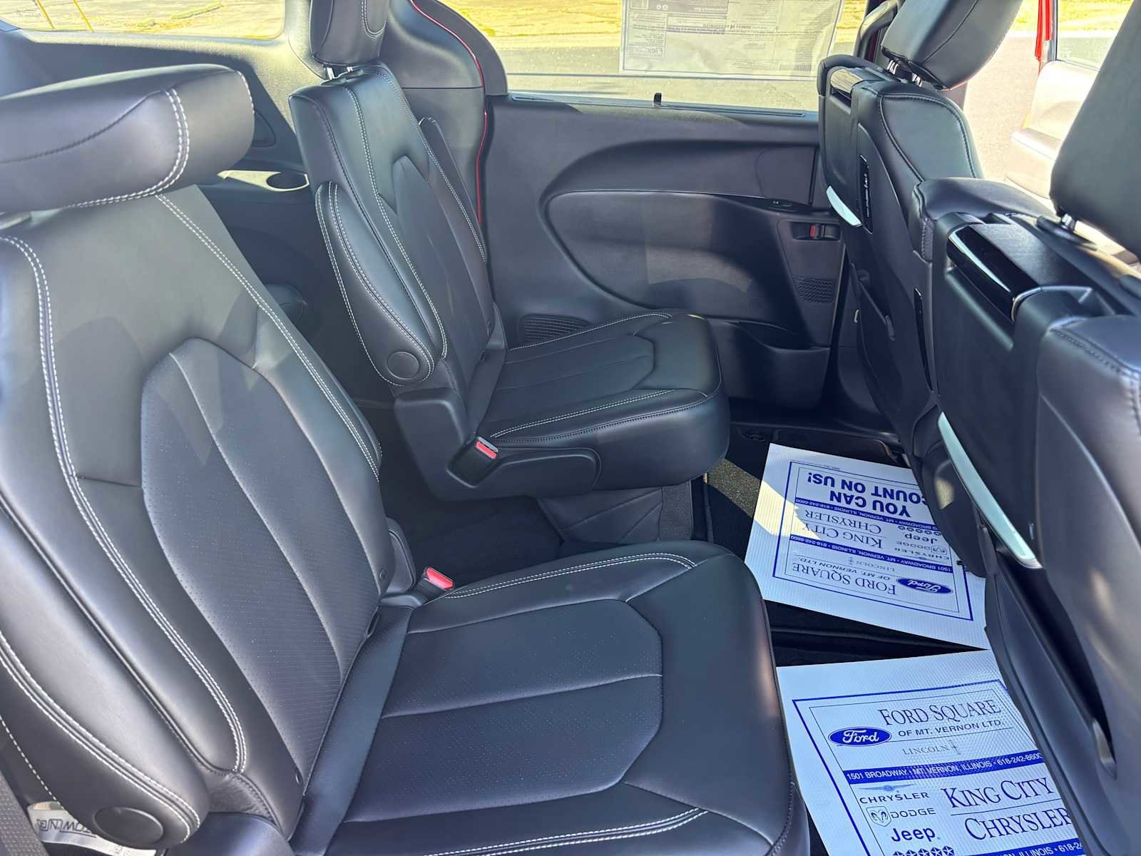2026 Chrysler Pacifica Select - Photo 14
