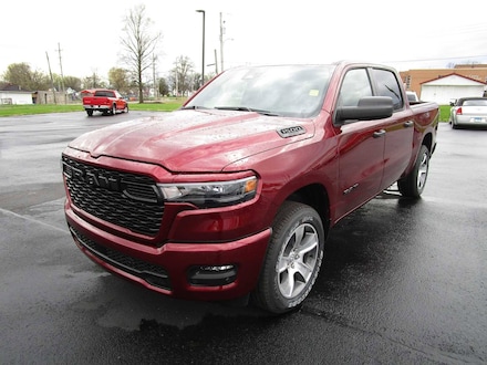 2025 Ram 1500 TRADESMAN CREW CAB 4X4 5'7 BOX Pickup