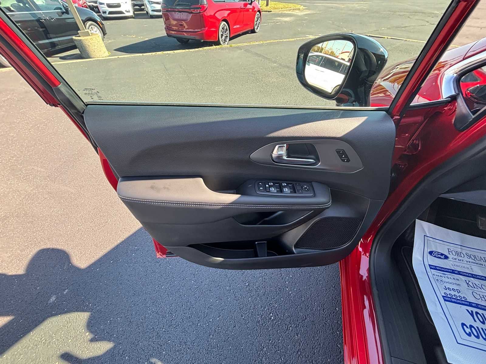 2026 Chrysler Pacifica Select - Photo 26