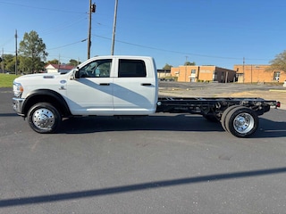 2023 Ram 4500 Chassis Tradesman/SLT/Laramie/Limited Truck Crew Cab