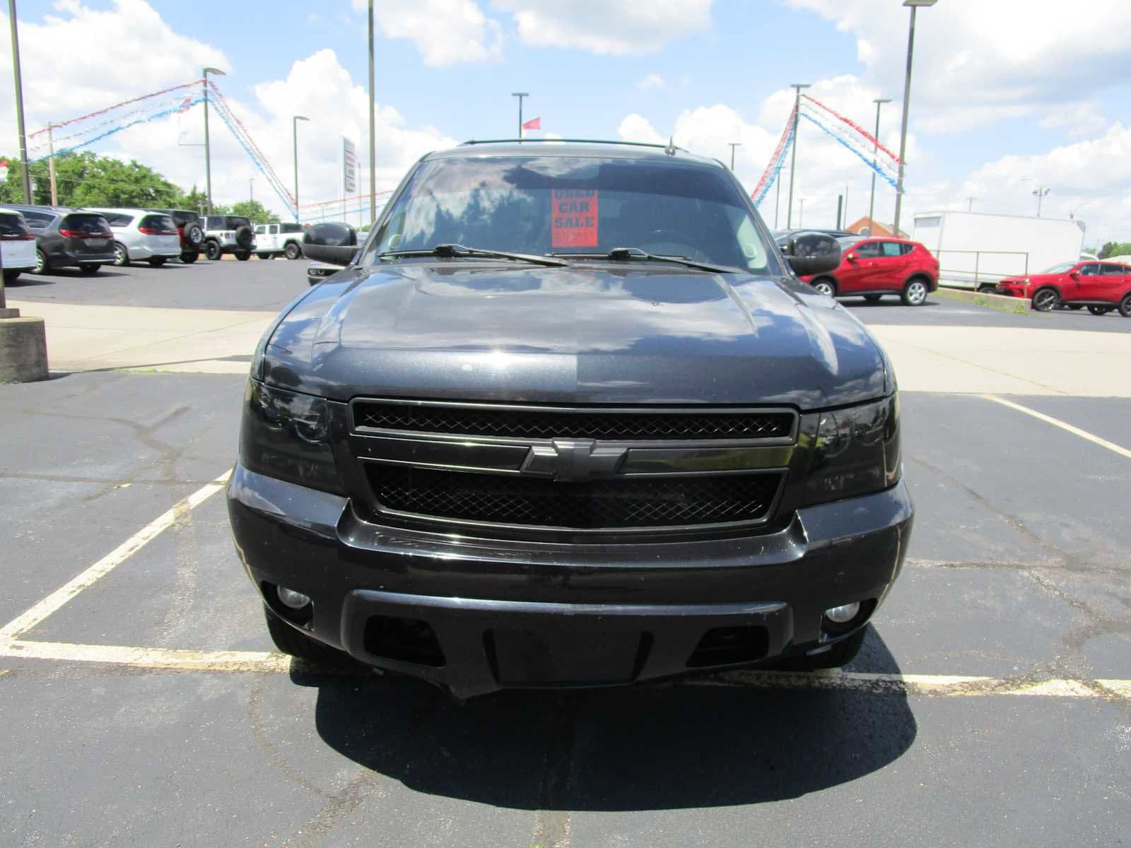 Used 2010 Chevrolet Suburban LT with VIN 1GNUKJE37AR204352 for sale in Mount Vernon, IL