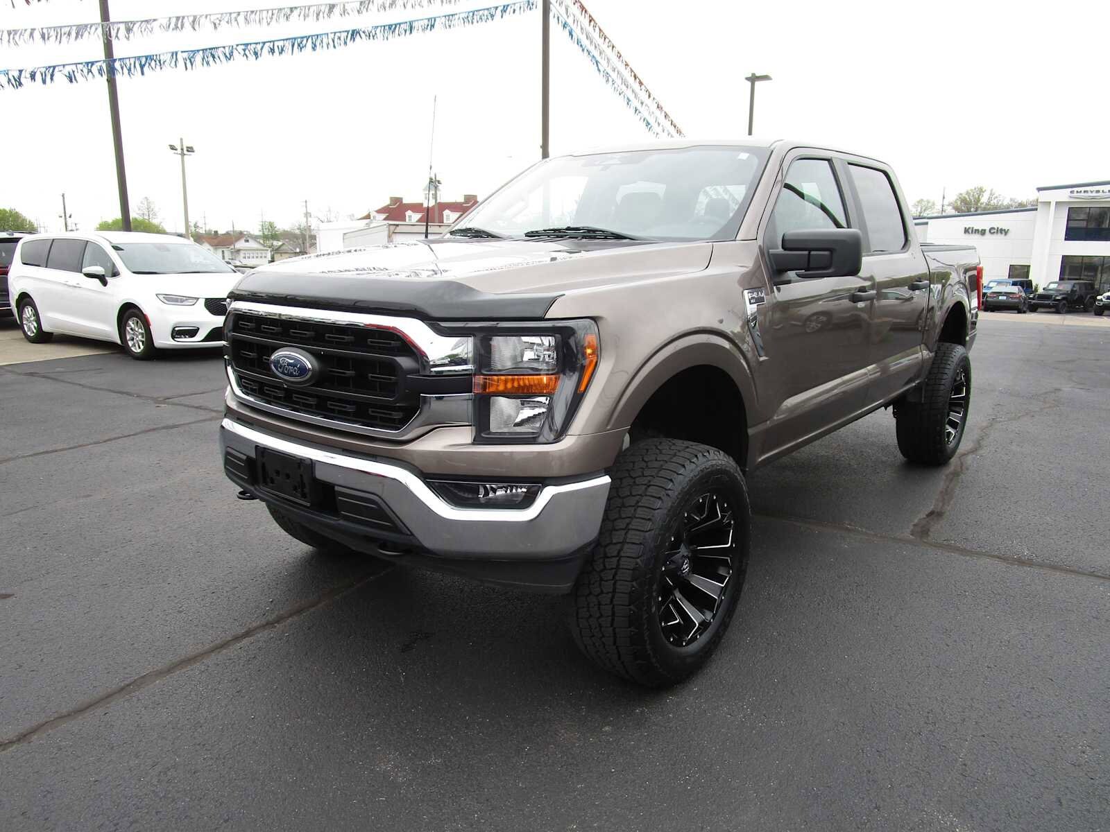2023 Ford F-150 XLT photo 3